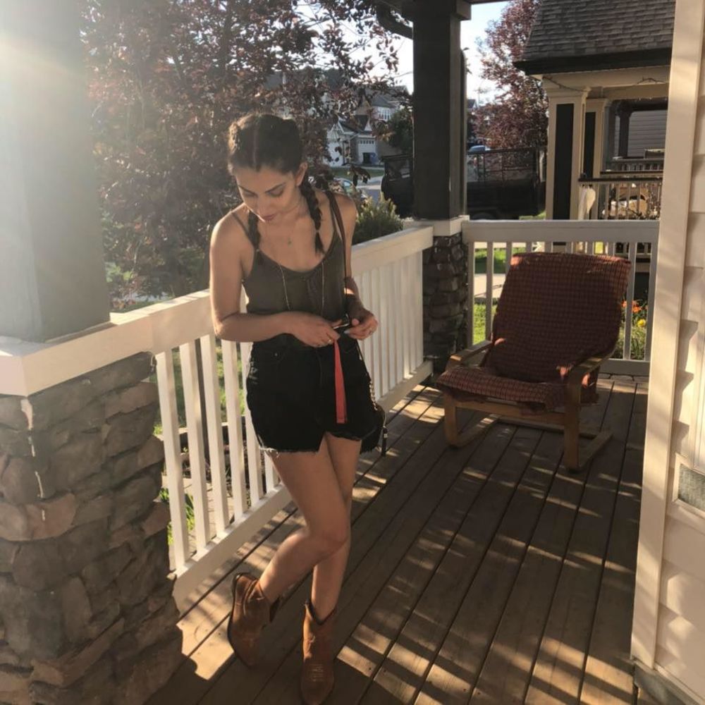 Meet your Posher, Shirin